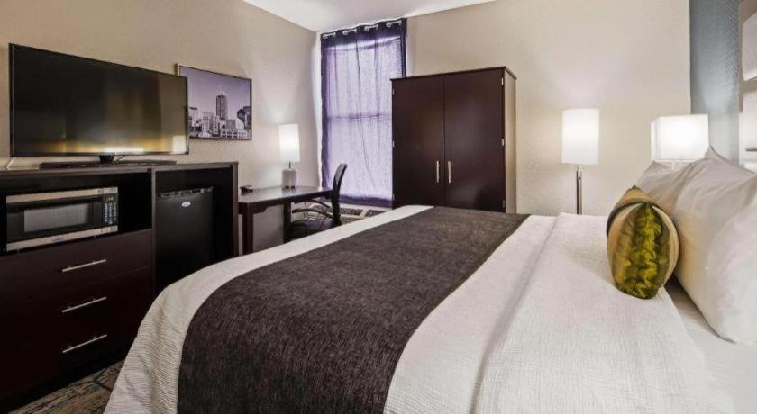 Western Nw Hotel Indianapolis