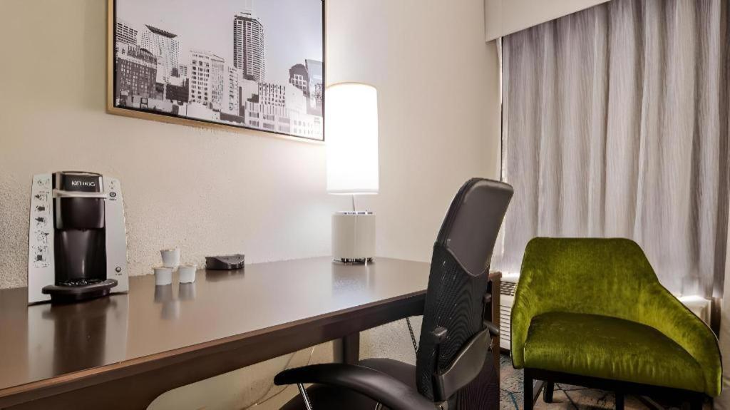 Hotel Western Nw Indianapolis